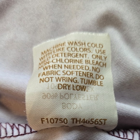 Tehama sporty womens dress, size medium, EUC. 31" in length, pit to pit: 15.5" - Picture 7 of 7